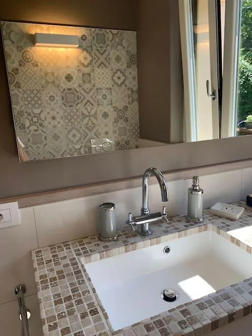 La Bolvedrina - Lake Como Villa Apartments - Garden & First Floor 트레메쪼 이탈리아