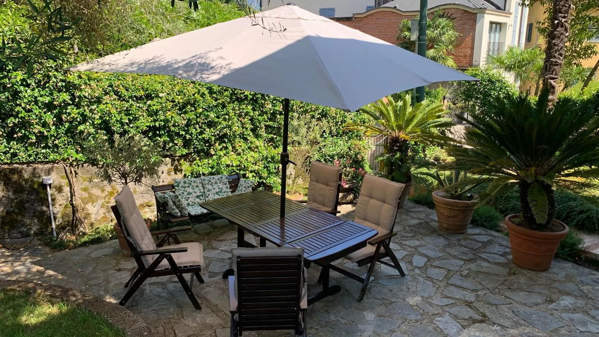 La Bolvedrina - Lake Como Villa Apartments - Garden & First Floor Tremezzo