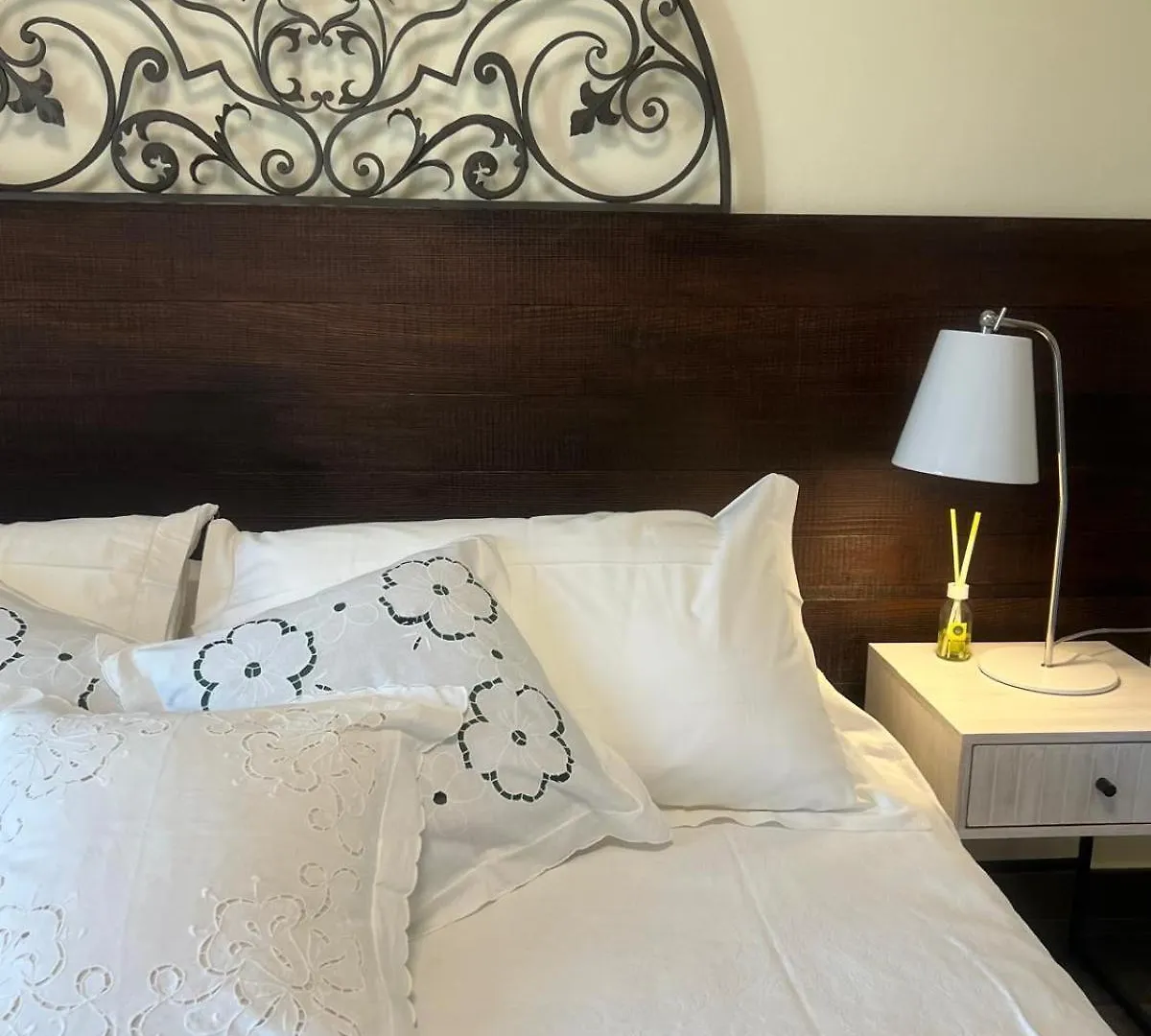 La Bolvedrina - Lake Como Villa Apartments - Garden & First Floor Tremezzo