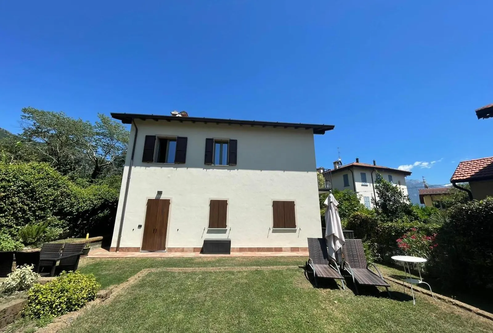 La Bolvedrina - Lake Como Villa Apartments - Garden & First Floor Tremezzo